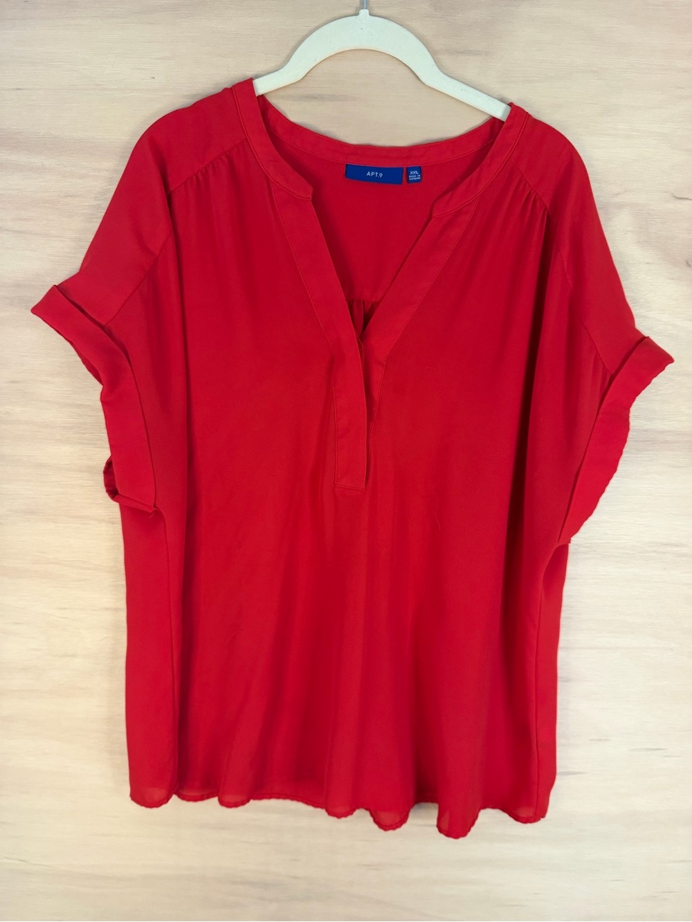 Apt. 9 Bright Red Split V-Neck Short Sleeve Blouse